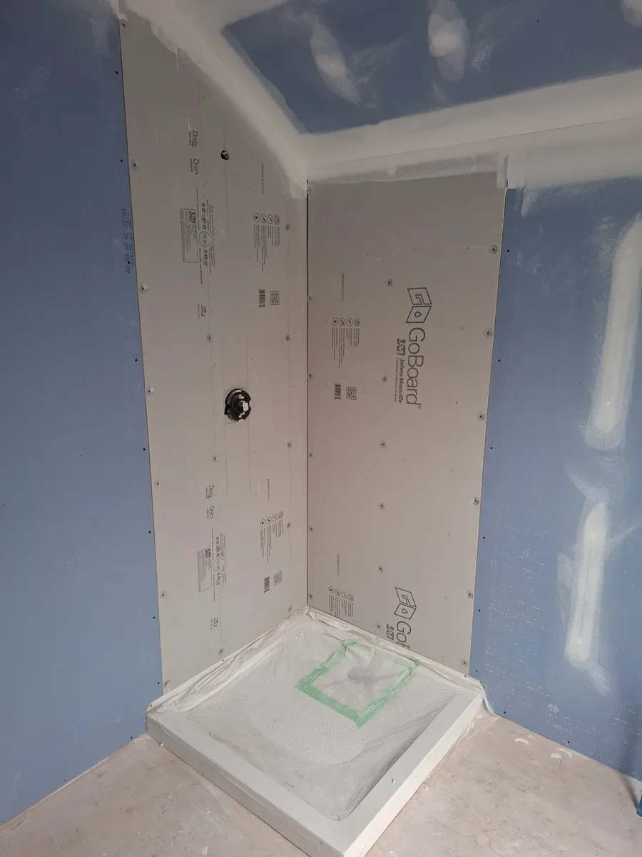 Bedroom bathroom renovation — before condition